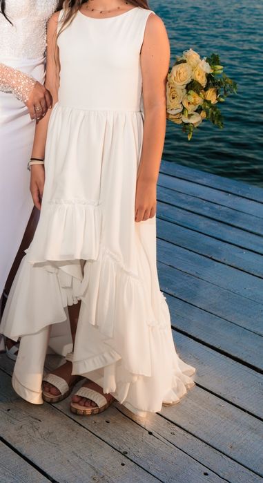 Rochie alba deosebită. 10-13 ani