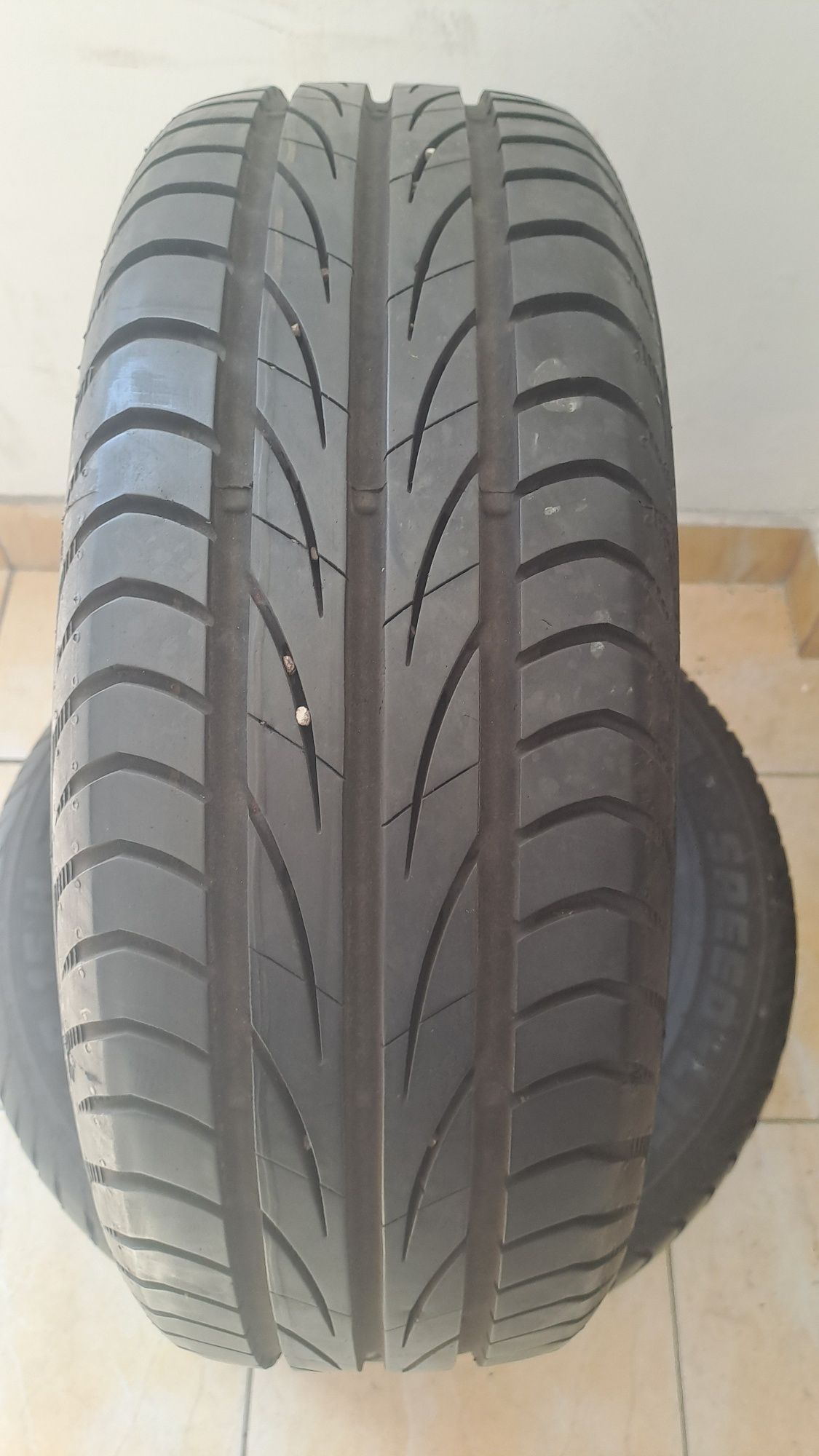 2 Anvelope vara 215 65 r15 SEMPERIT