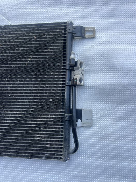 Radiator clima BENTLEY BENTAYGA 80A816411N
