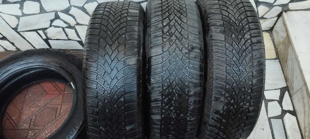 Зимни гуми 4 броя Bridgestone 17 цола Дот 2022