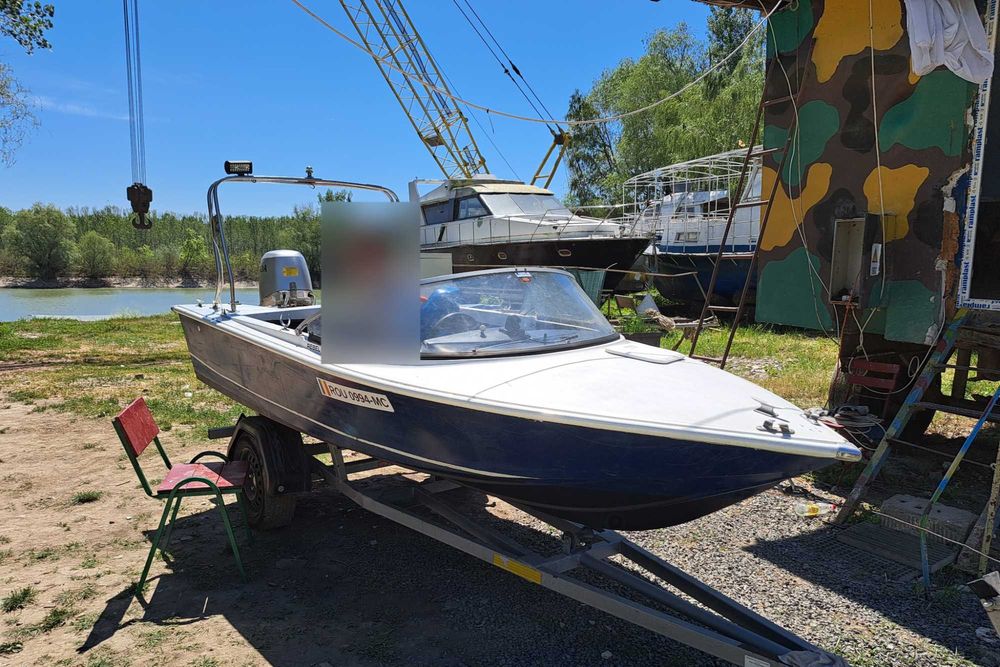 Barca Rebel 4m + motor Honda 40CP