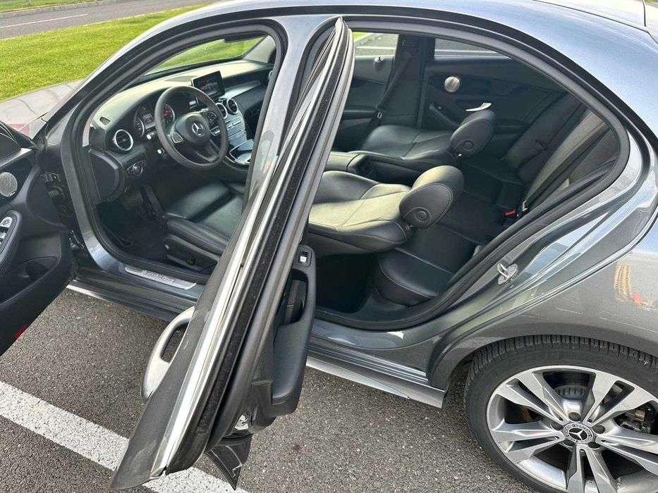 Mercedes-Benz C 220 (BlueTEC) d T 7G-TRONIC Exclusive