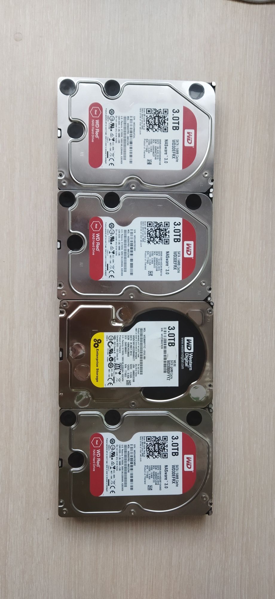 Продам винчестеры (hdd, ,память, жесткий диск) 3 тб western digital (w