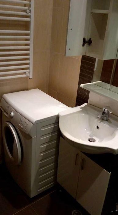 Дава се под наем Двустаен апартамент в Бургас, Зорница - 70 кв.м за 408 € - Снимка #3