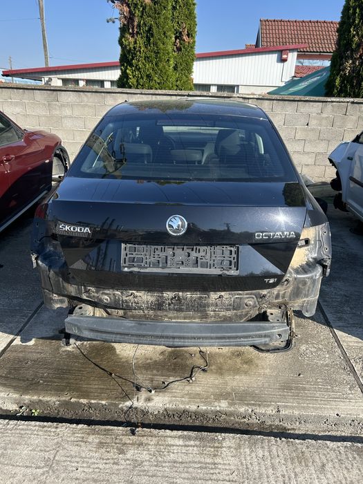 Haion Skoda octavia 3 an 2013 culoare neagra LF9R-1Z1Z