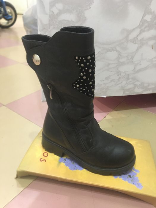 Сапожки на девочку натур кожа , мех