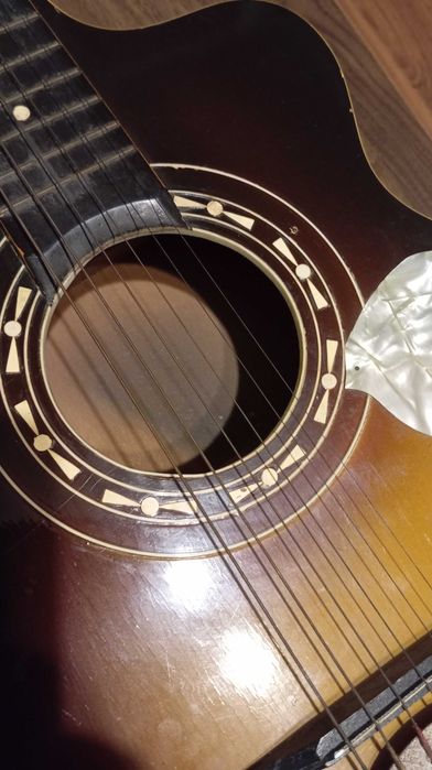 Стара китара орфей