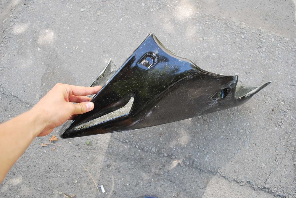 Bug Spoiler Suzuki SV 650 ,pinten carena inferioara . NOU sv650