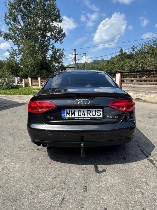 Vând Audi A4 
Anul 2008
Motor 2.0 diesel 
143CP
Cutie  de viteză  Manu