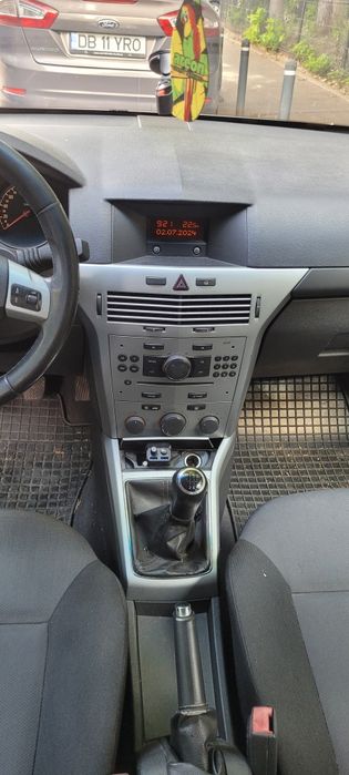 Vând mașină Opel Astra H