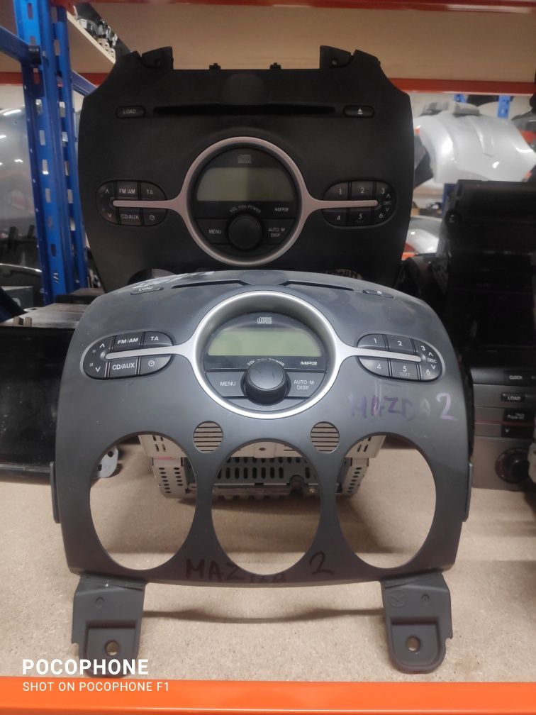 CD - Radio - Aux -  music - player Mazda 2/ Сд-радио музика Мазда 2