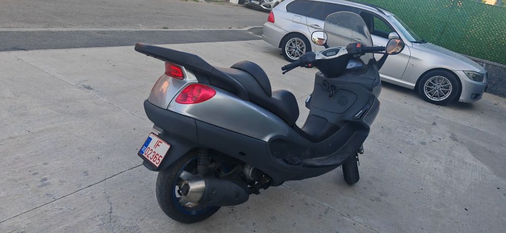 Piaggio x9 se conduce cu B
