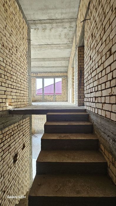 Qibrayda Uy sotiladi