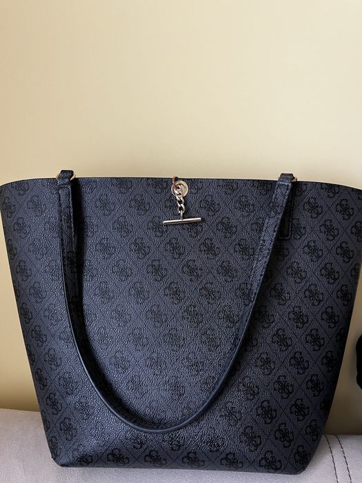 Голяма Чанта Guess