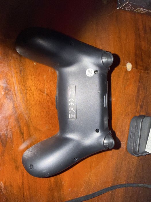 Controllers pentru PS4 şi PC