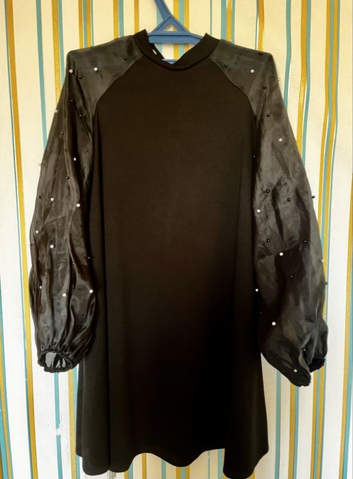 Вечернее черное платье