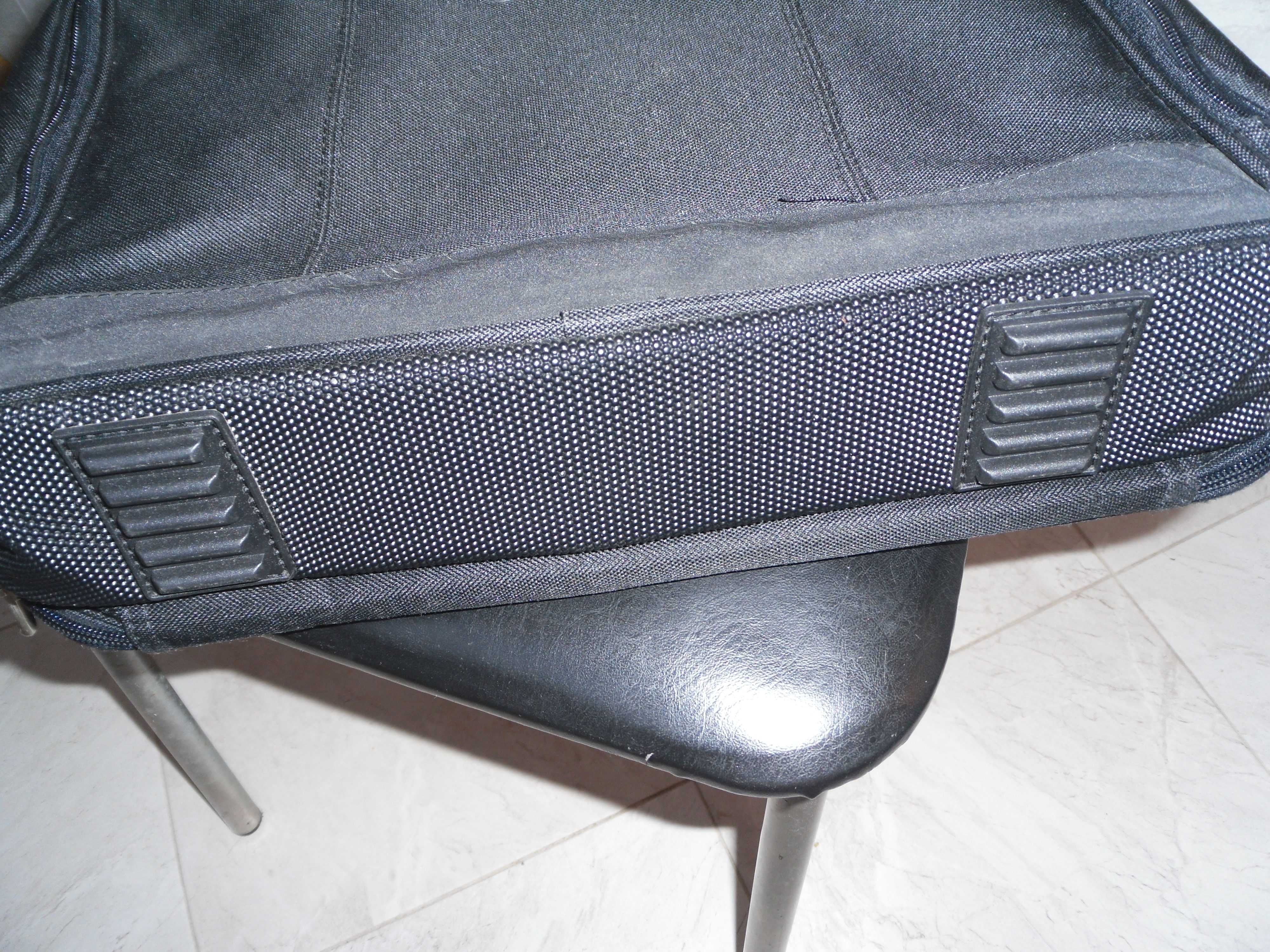 Чанта за лаптоп НР за бизнес и документи