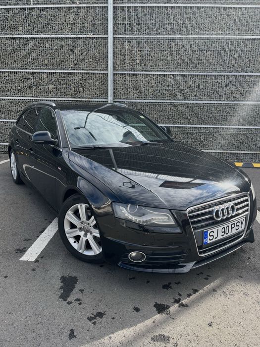 Audi A4.