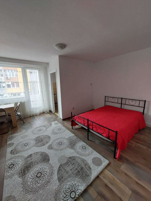 Garsonieră de închiriat