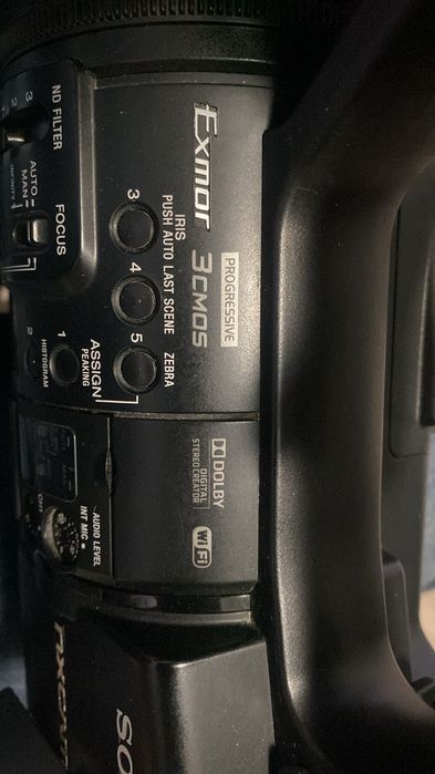 Camera video Sony HXR-Nx3 cu toate accesoriile