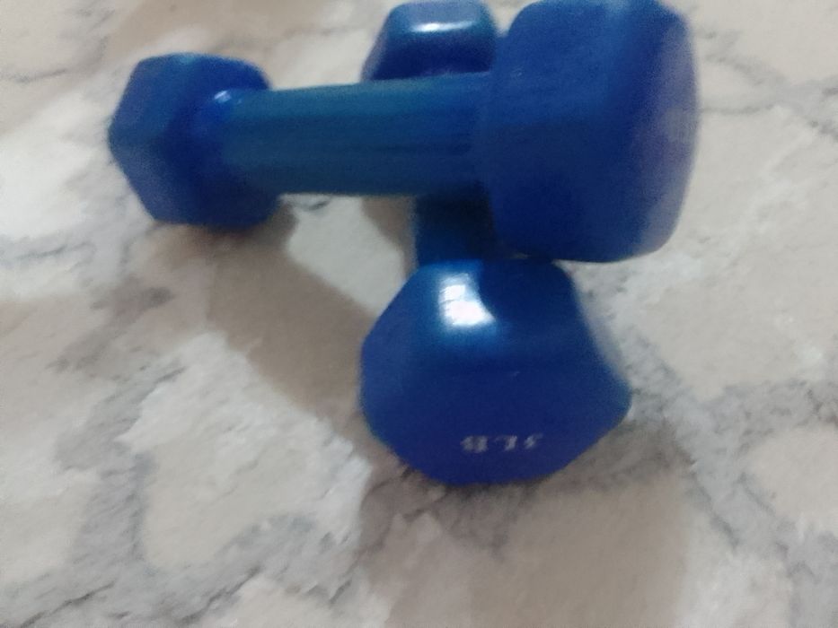 Продаю гантели 3 кг торг есть