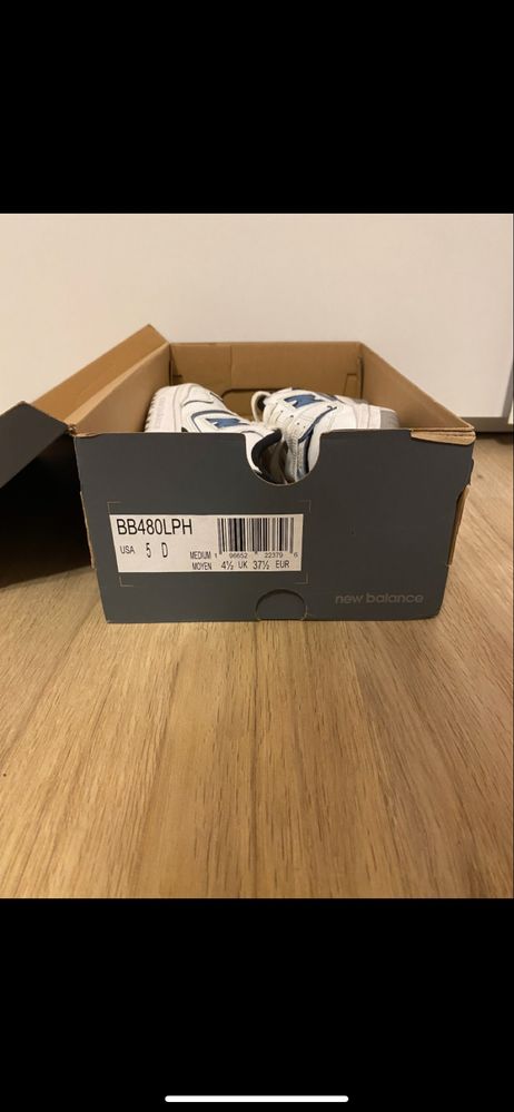 Adidași new balance 550