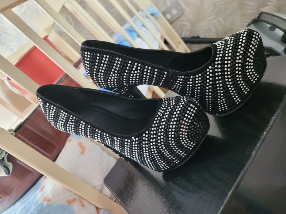 Продам обувь,туфли