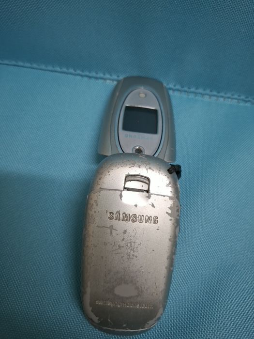 Ретро Samsung E330