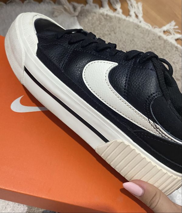 Дамски маратонки Nike