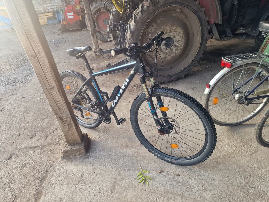 Vând bicicleta 2000 RON