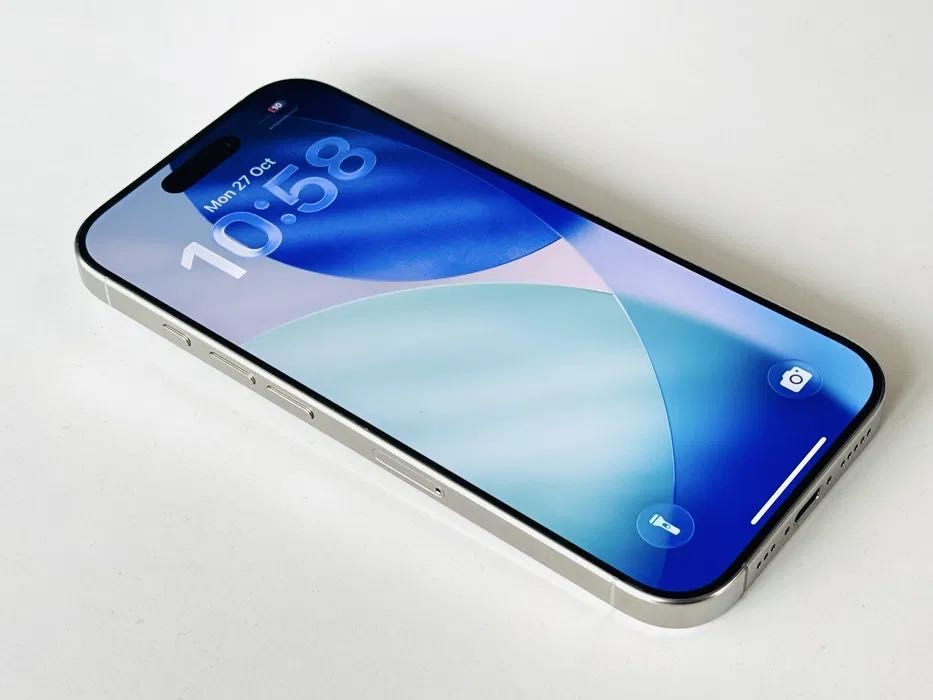 Iphone 16 Pro 256GB Natural Titanium Гаранция 6 месеца