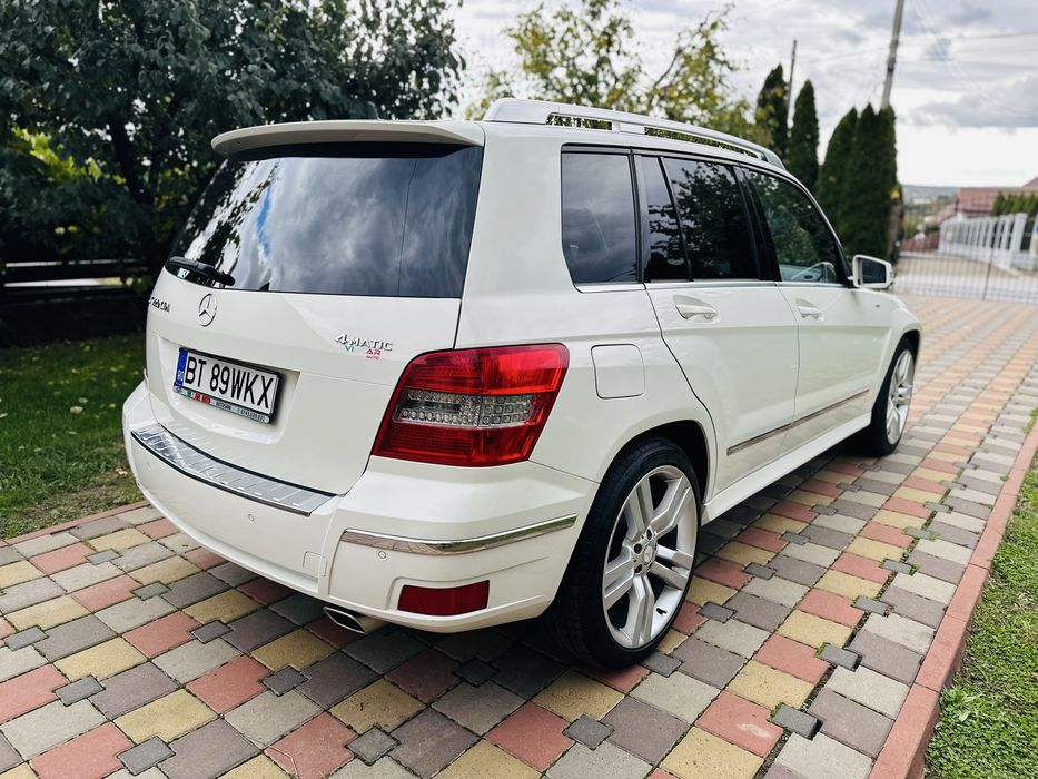 Mercedes-Benz GLK 220 CDI 4MATIC 2011 170 cp AMG BIXENON Proprietar