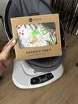 Balansoar 4 MOMS Mamaroo cu insertie de nou nascut
