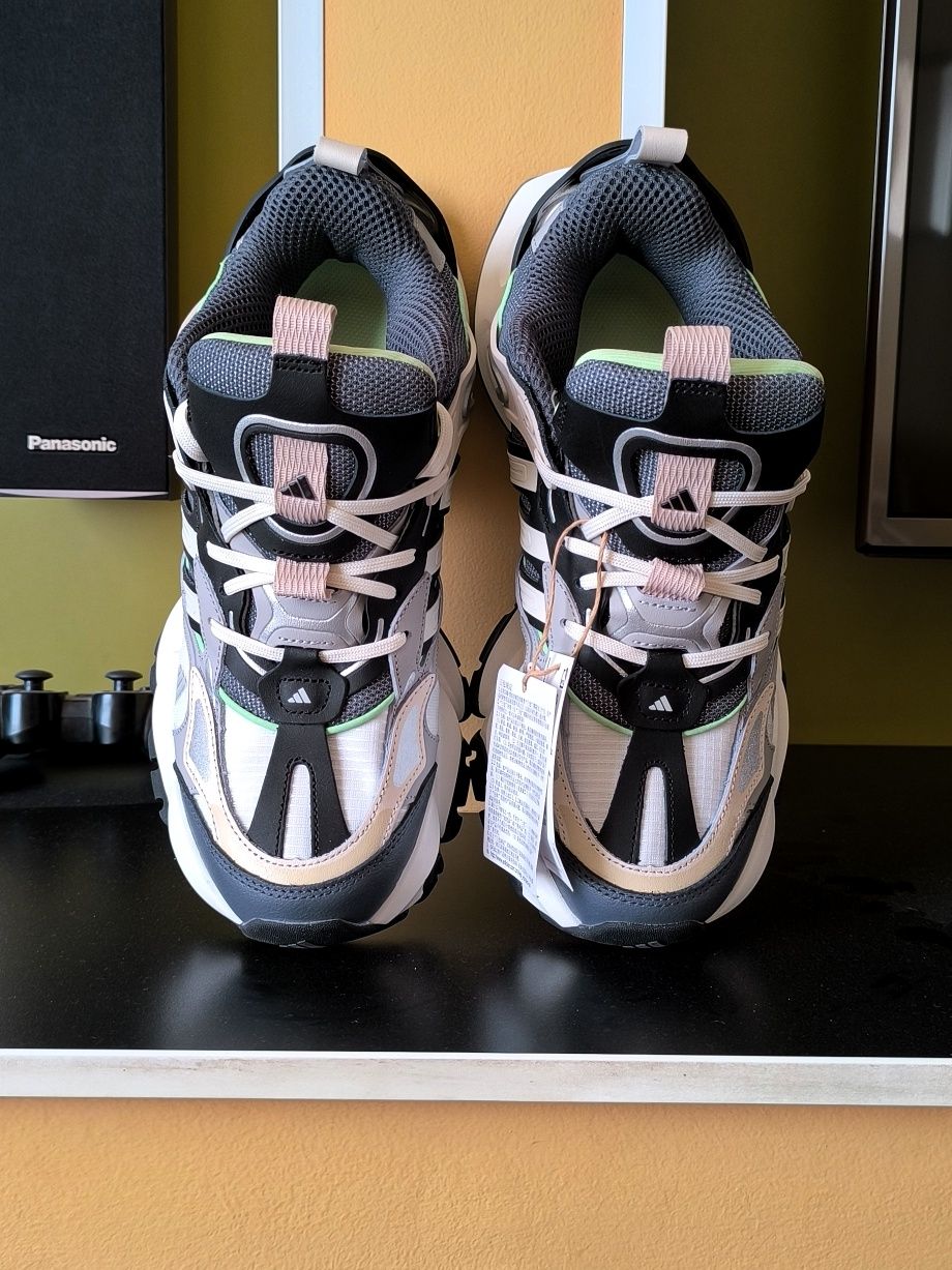 Эксклюзивные и футуристические  кроссовки Adidas Vento XLG  Deluxe