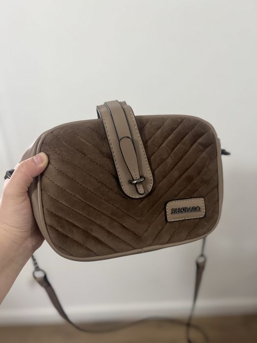 Дамска раница Guess