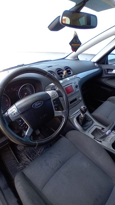 Продава се Ford s max 2.0 TDI 140кс. 2007г. 7 места