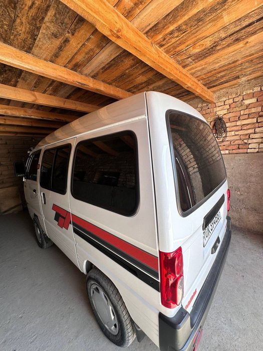 Мошена дамас яхши