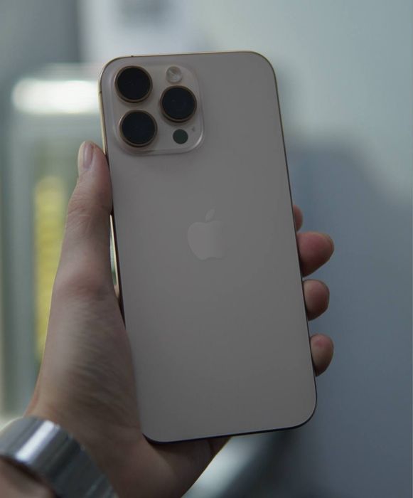 iPhone 16 Pro Max Desere Titanium