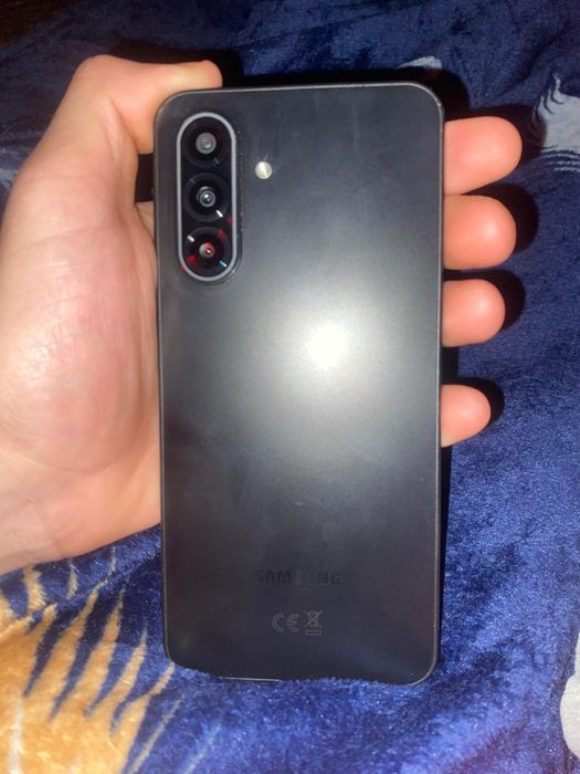 Vând samsung A 17  5G