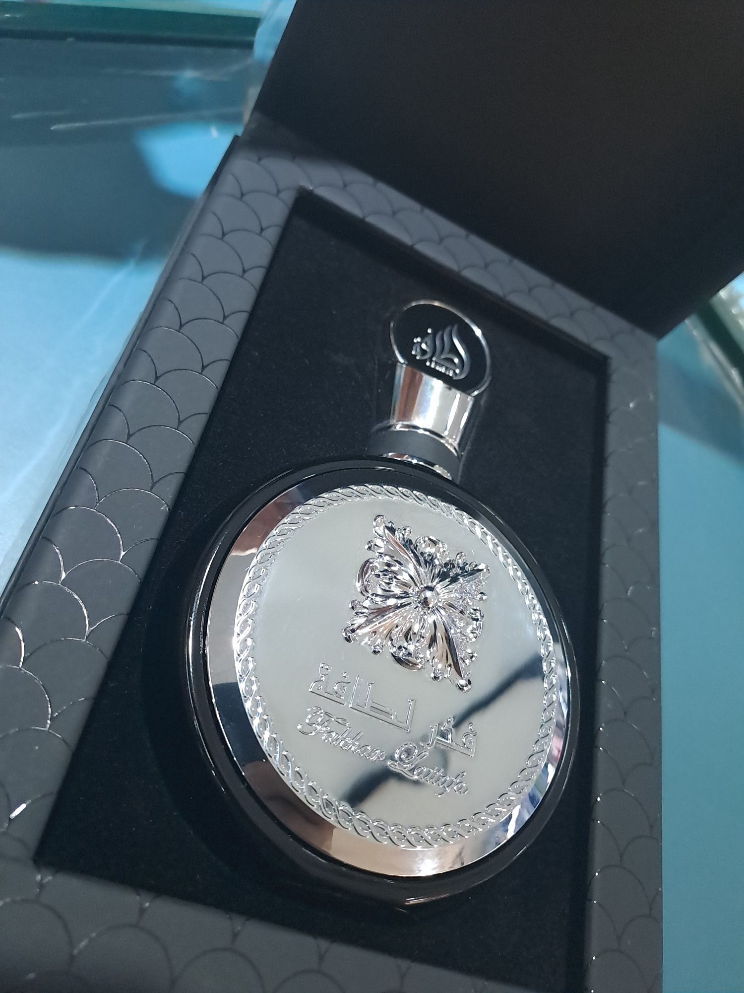 Fakhar Lataffa eau de Parfum