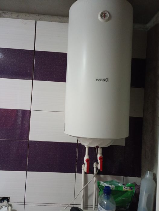 Vând boiler funcționabil