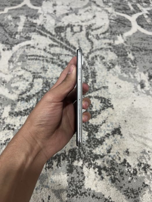 Iphone xs 256gb sotiladi