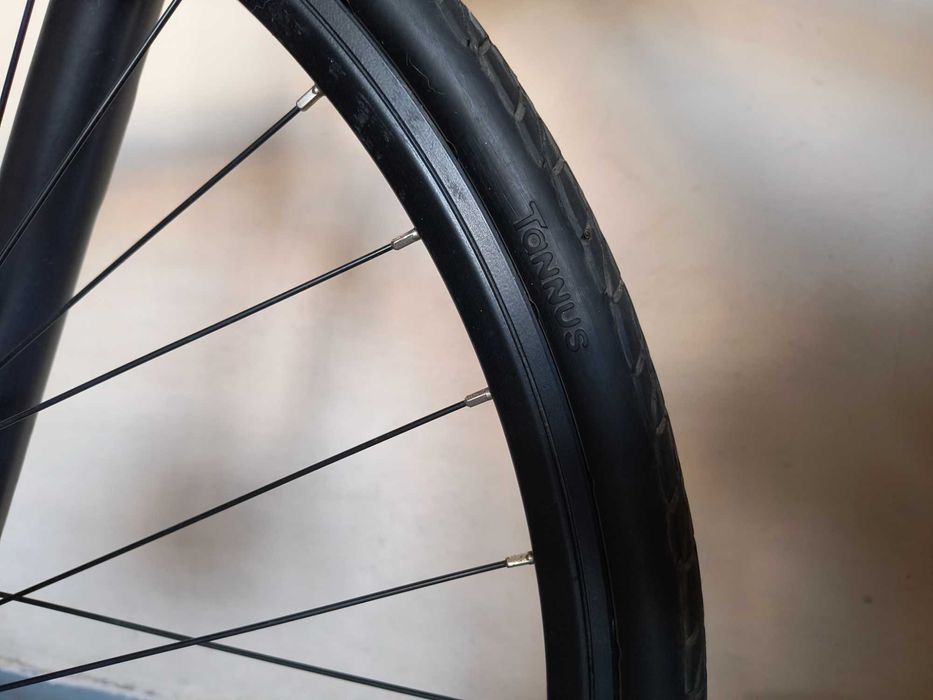 Cross GRX7 electrica , cauciuc Tannus.motor Tongsheng 350W, suspensie