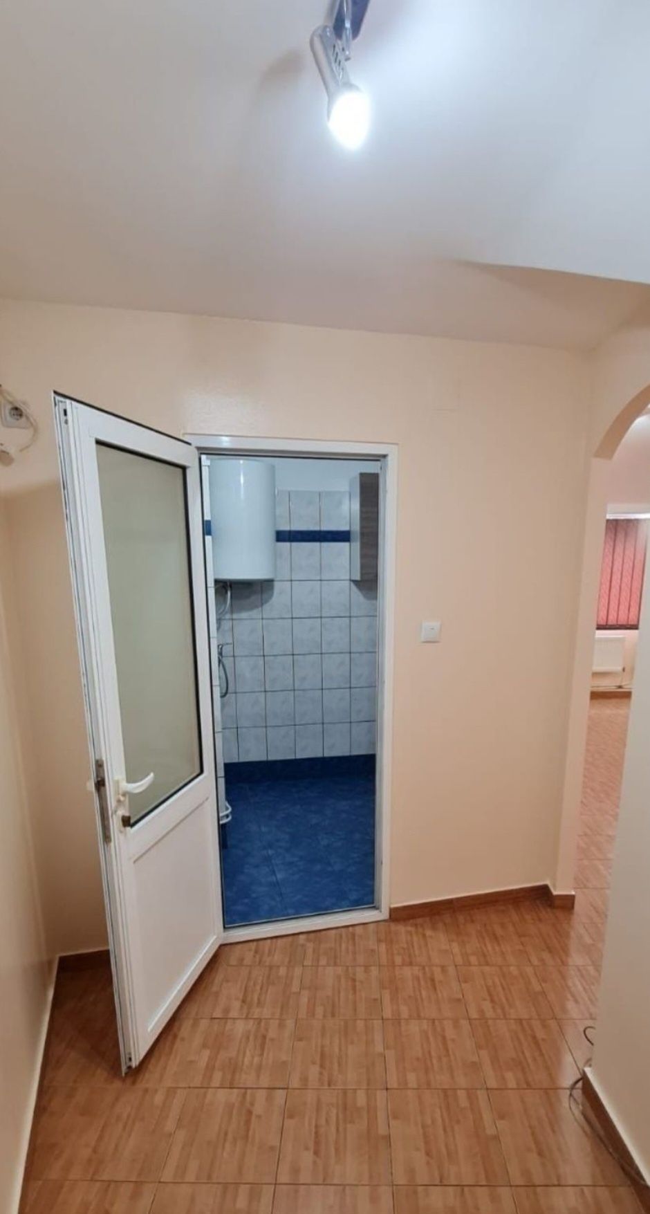 Spatiu comercial/Garsoniera,Zona Catedrala Marasesti