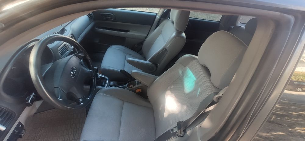 Салон Subaru Forester седалки Субару Форестър