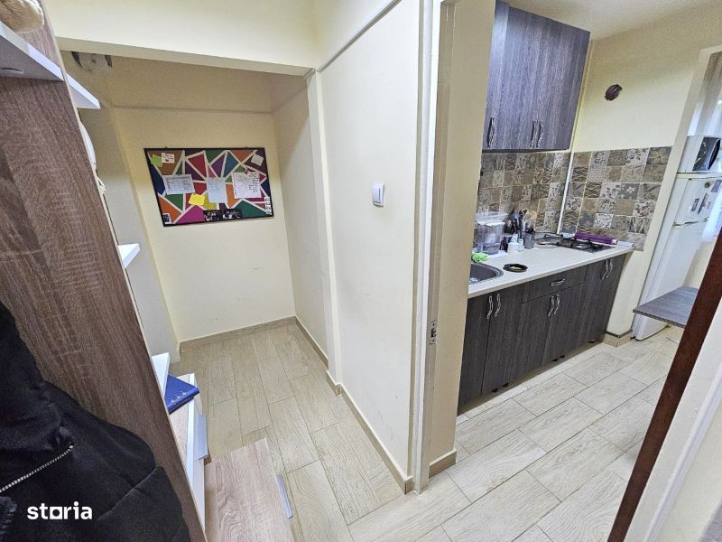 Piata Resita Aleea Slatioara 38mp Et.3 Liber Renovat Contorizat Intab