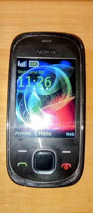 Nokia 7230 pe sina
