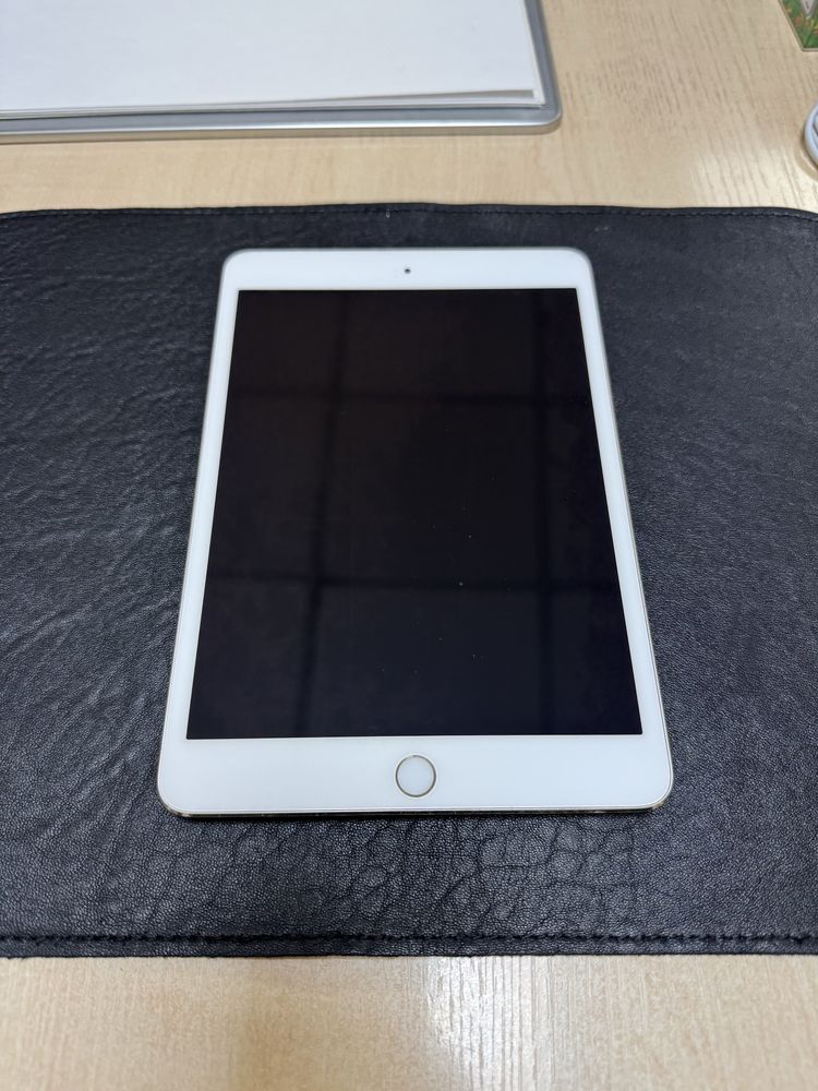 I pad 3 mini хорошом состоянии без сим