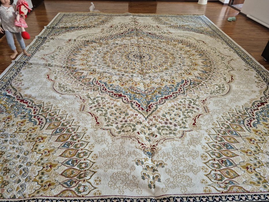 Продаётся Ковер 4*5