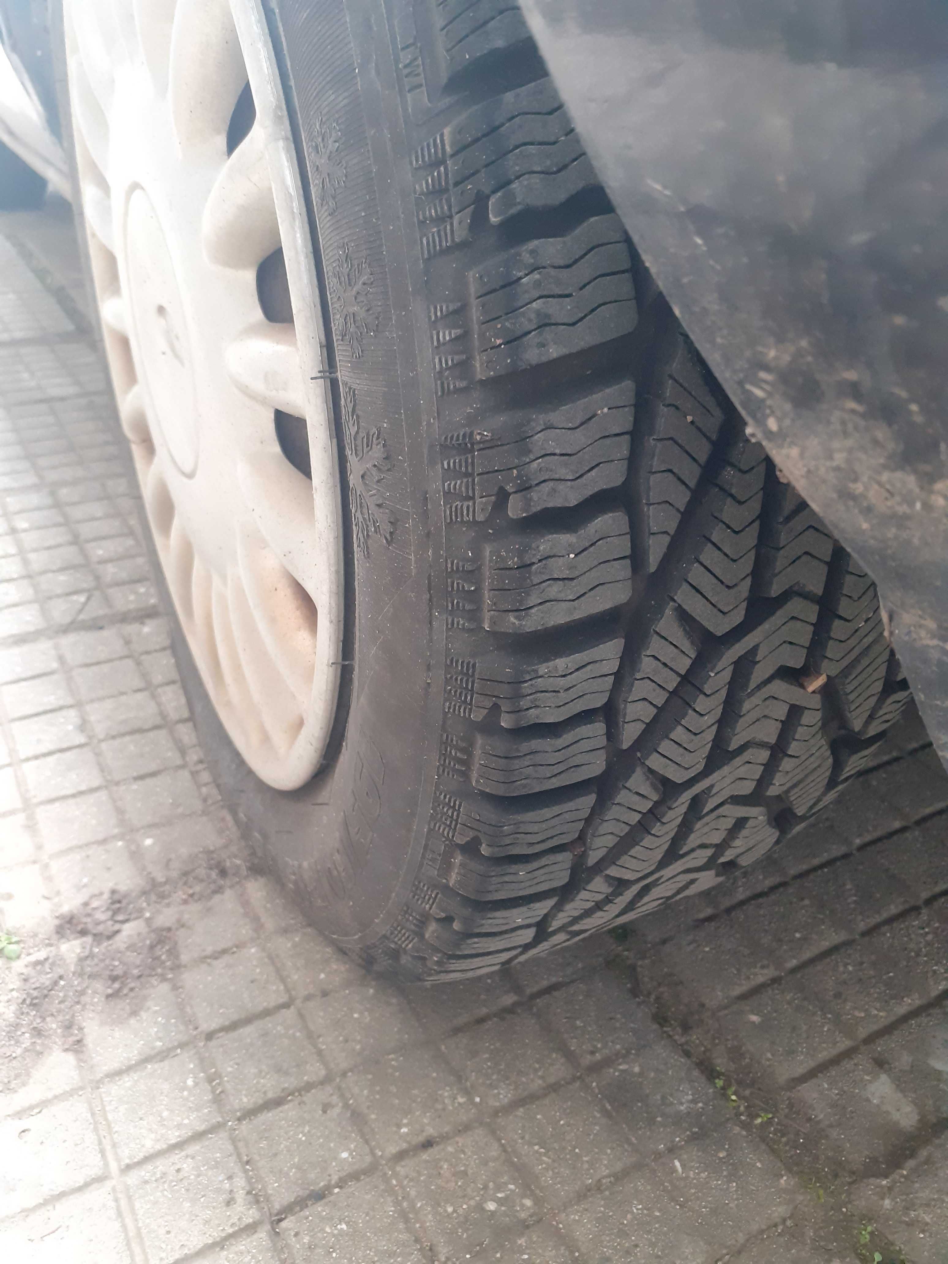 Продавам Ford Mondeo 1.8